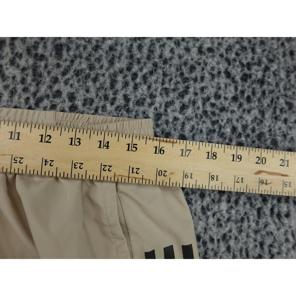 Adidas Running Shorts Mens Large Tan Good Aeroready IZ4395 3-Stripe Pocket
